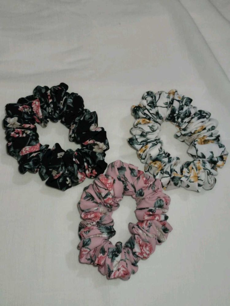 Floral Scrunchie Set
