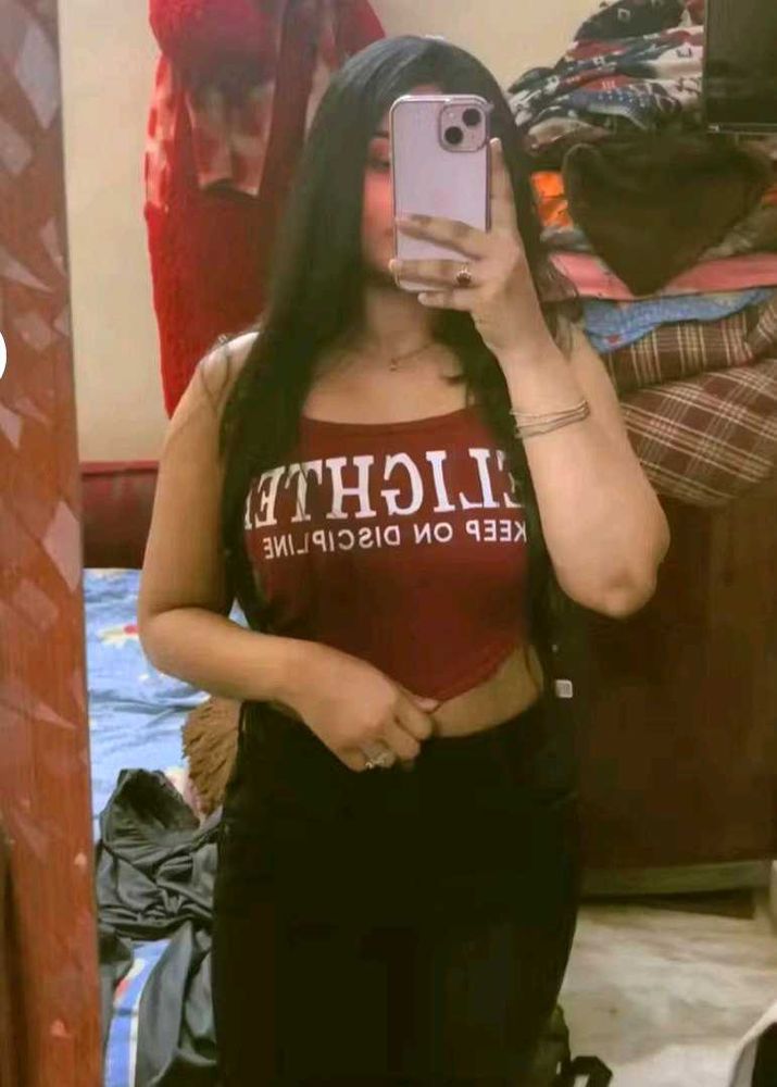 Maroon Graphic Crop Top