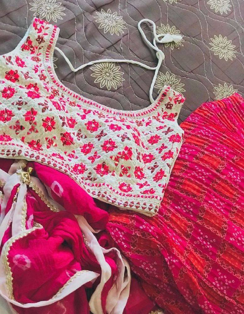 BIG SALE pink bandhani lahenga