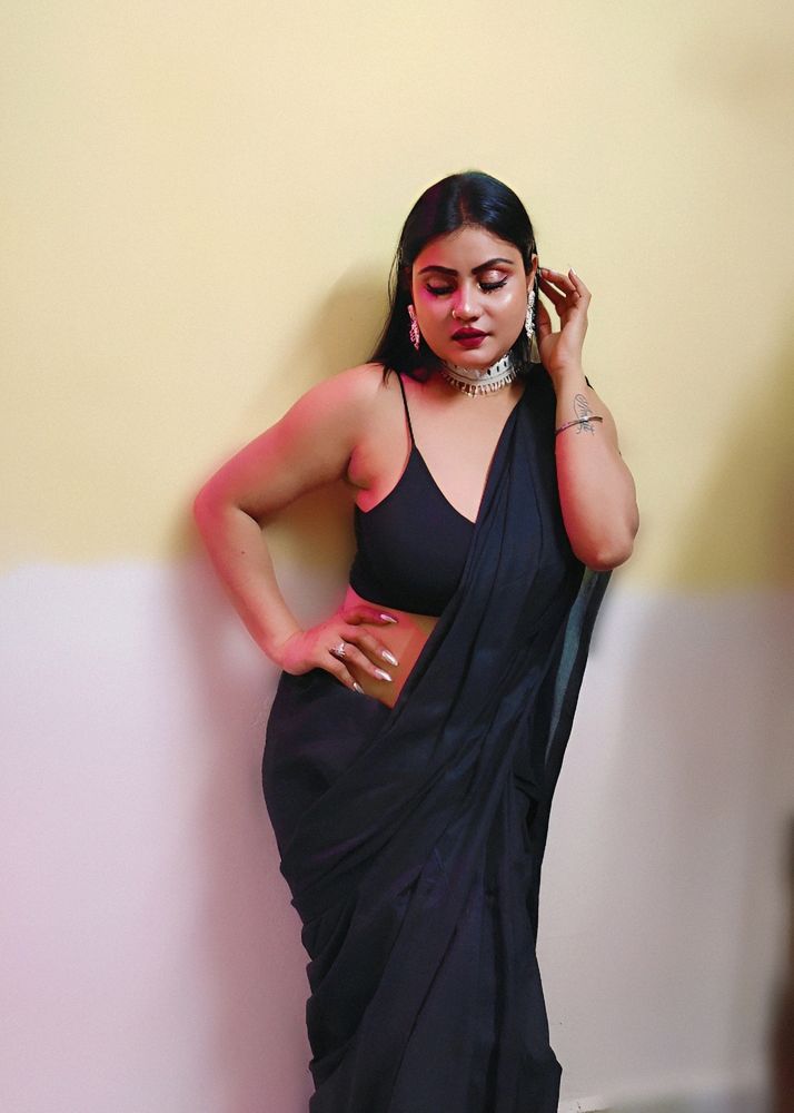 Plain Black Cotton Saree With A Shine🌟