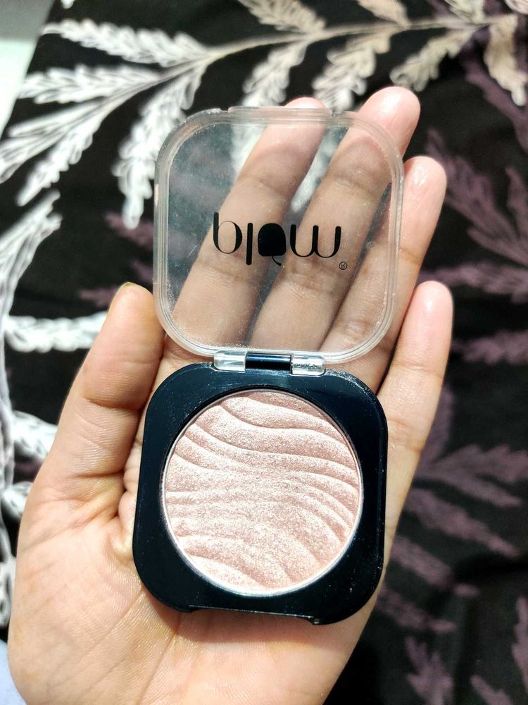 Plum highlighter