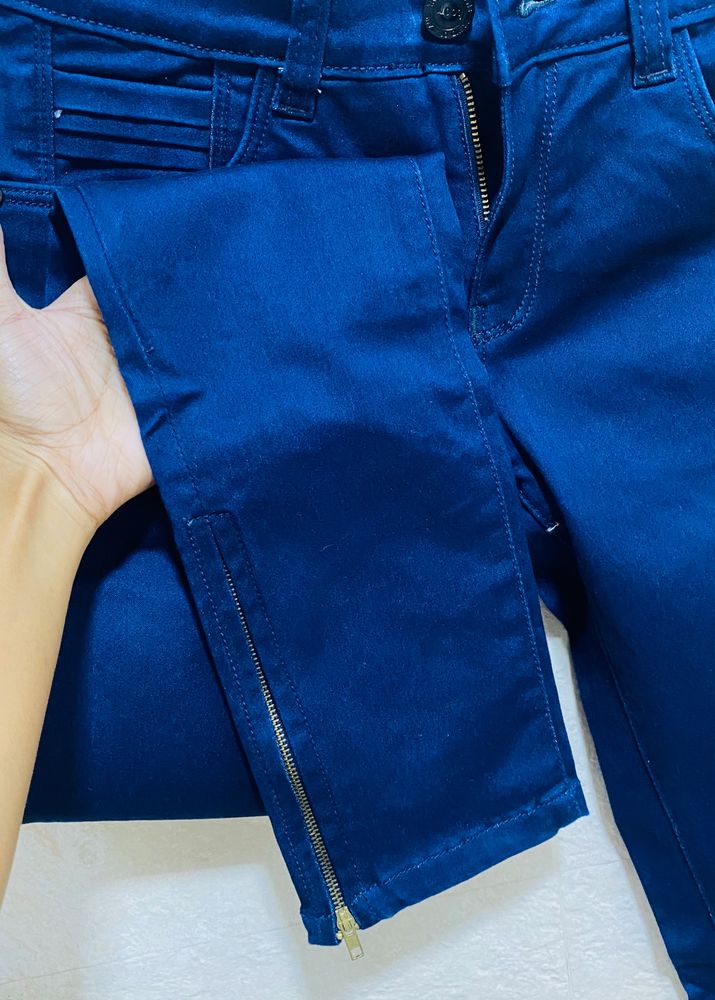NEW Boom Jeans With Zipper Bottom