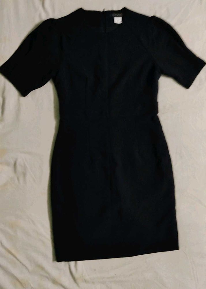 New Black Puff Sleeve Dress