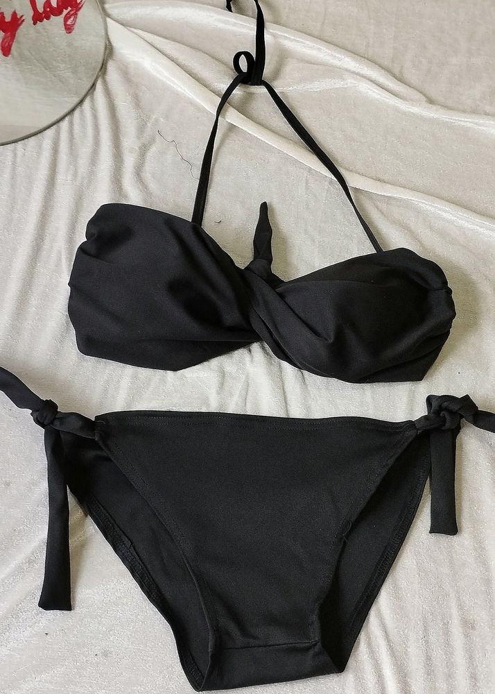Black Bikini.