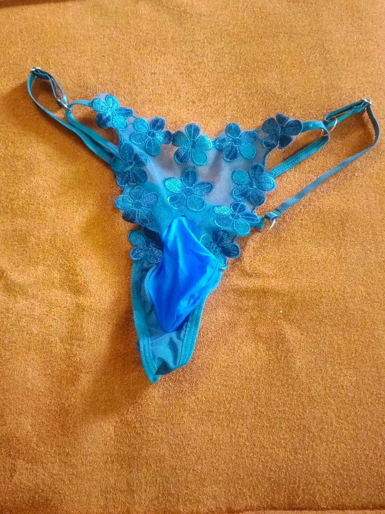 Men&#39;s Floral Detail designer Thong