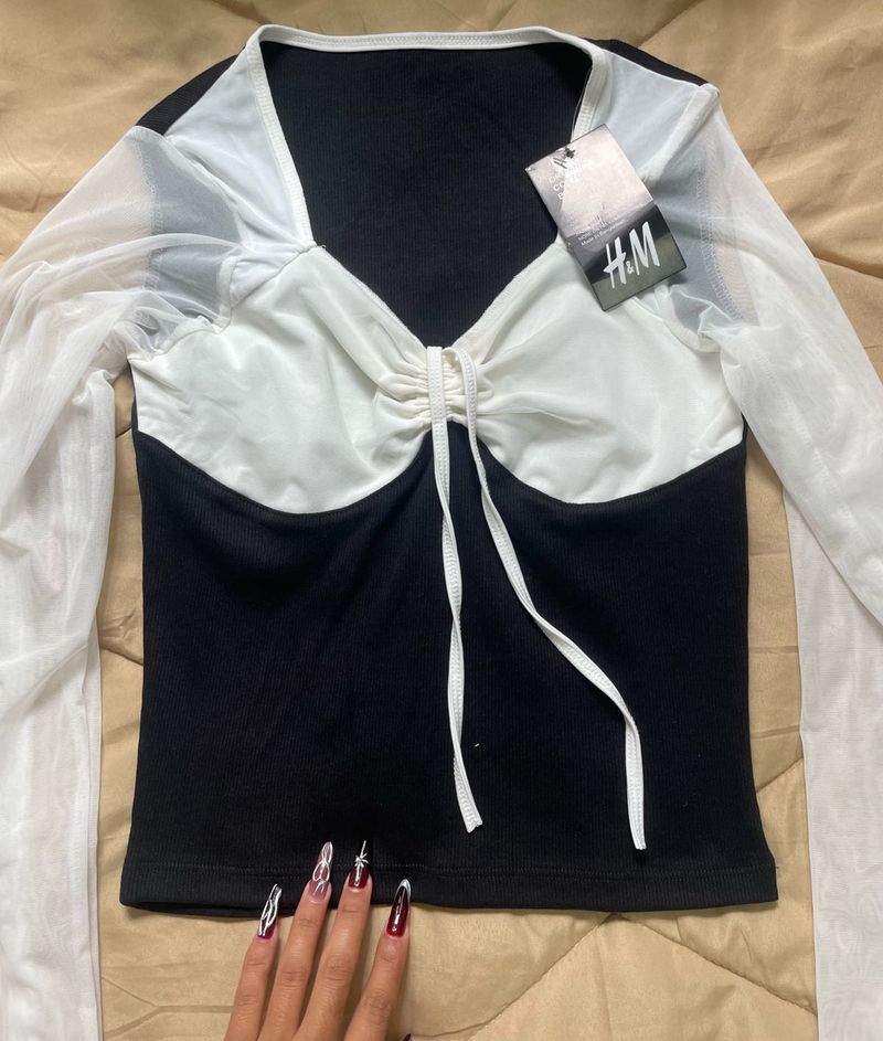 Mesh Sleeve Ruched Crop Top