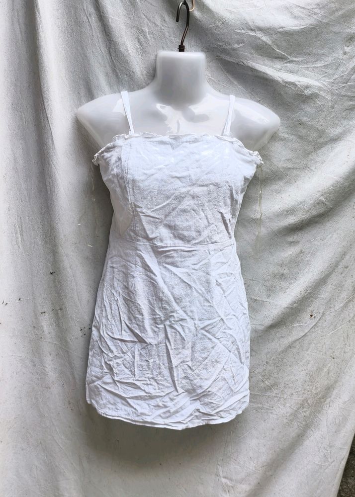 SEXY&#39; WHITE COLOUR DRESS