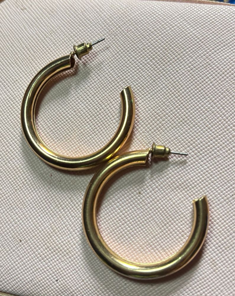 Hoops