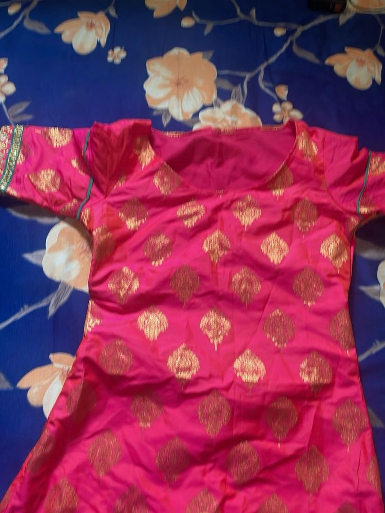 Pink and Gold Kurti