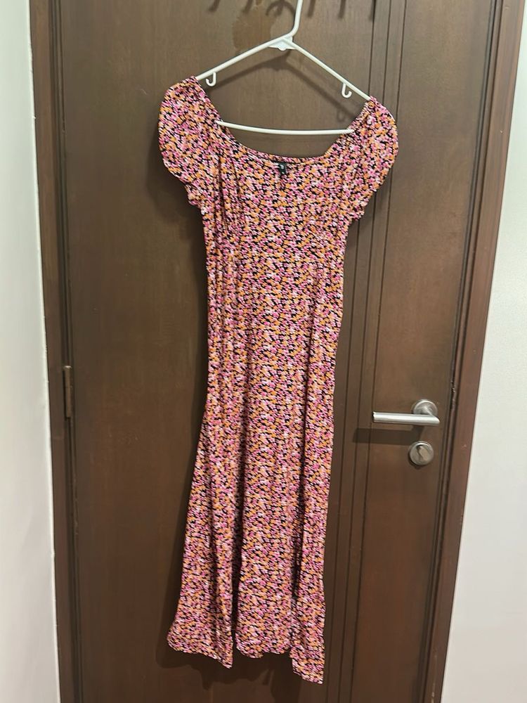 Floral Smocked Maxi Dress – Size S