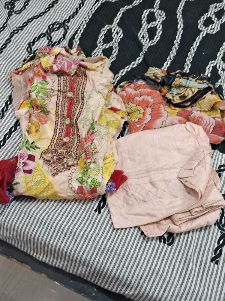 Pakistani Suit