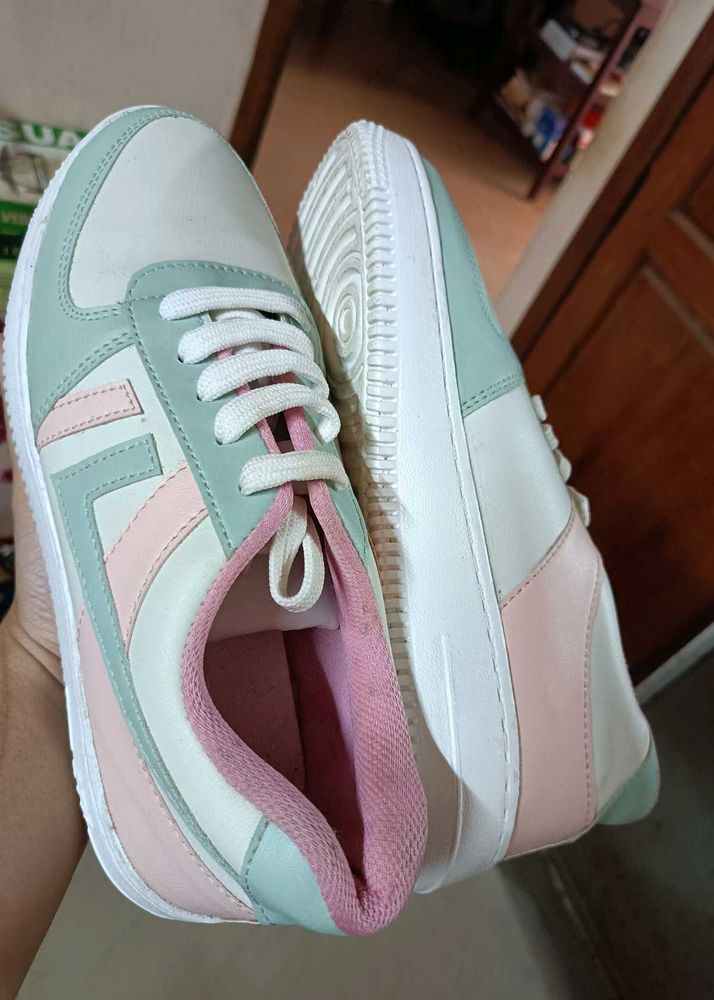 NEW SNEAKERS WITH SOCKS