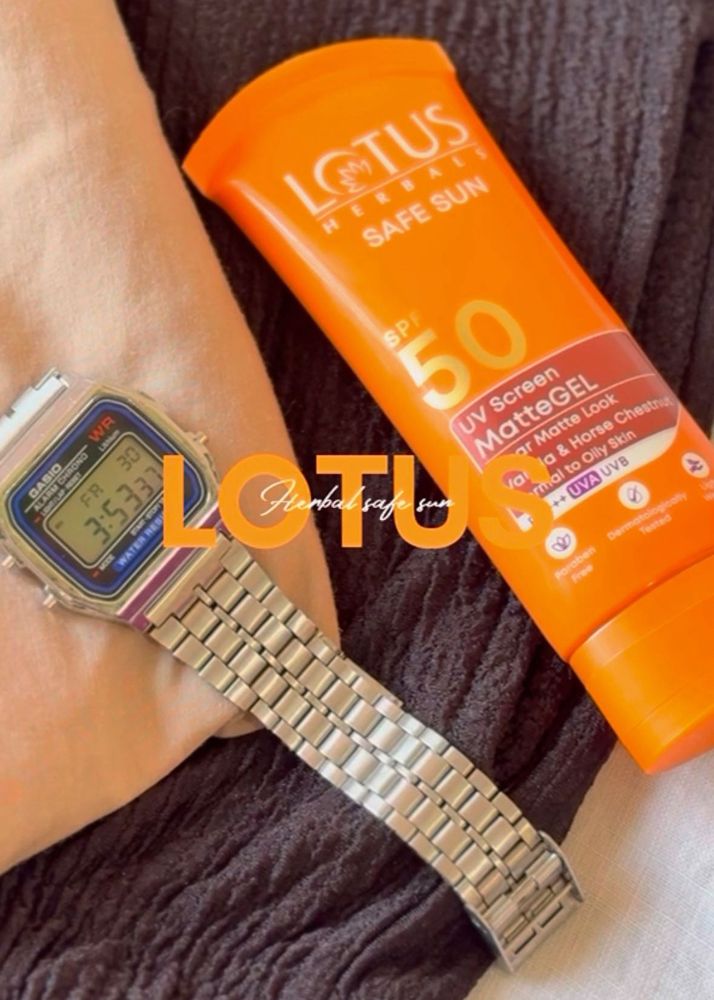 Lotus Herbals Safe Sun SPF 50