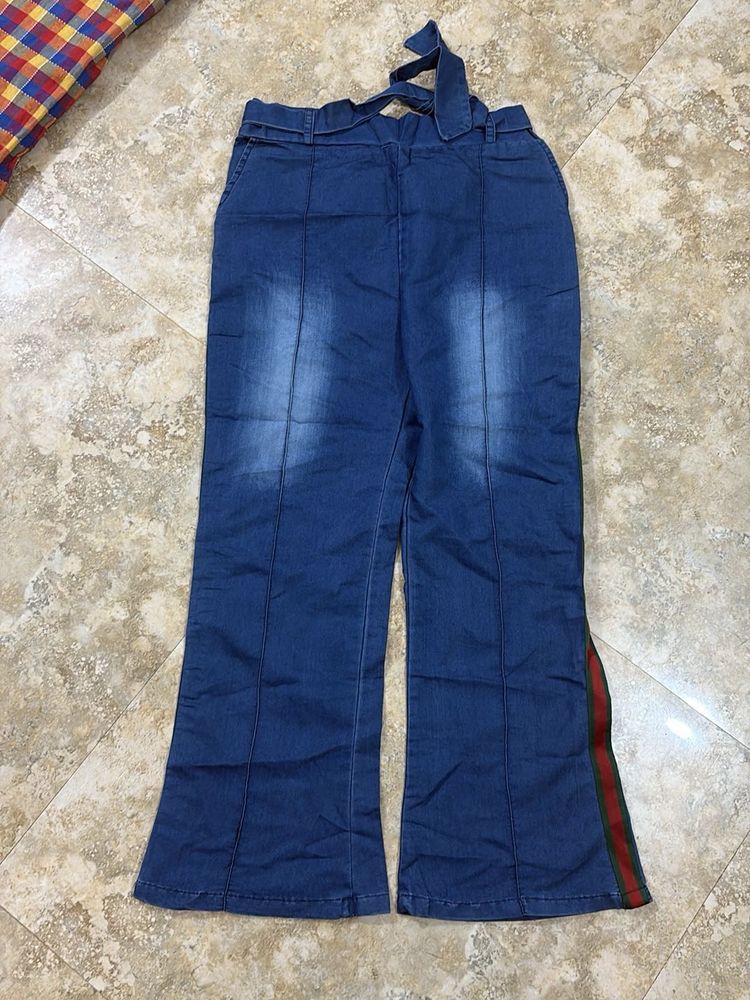 Stylish Flare Leg Jeans