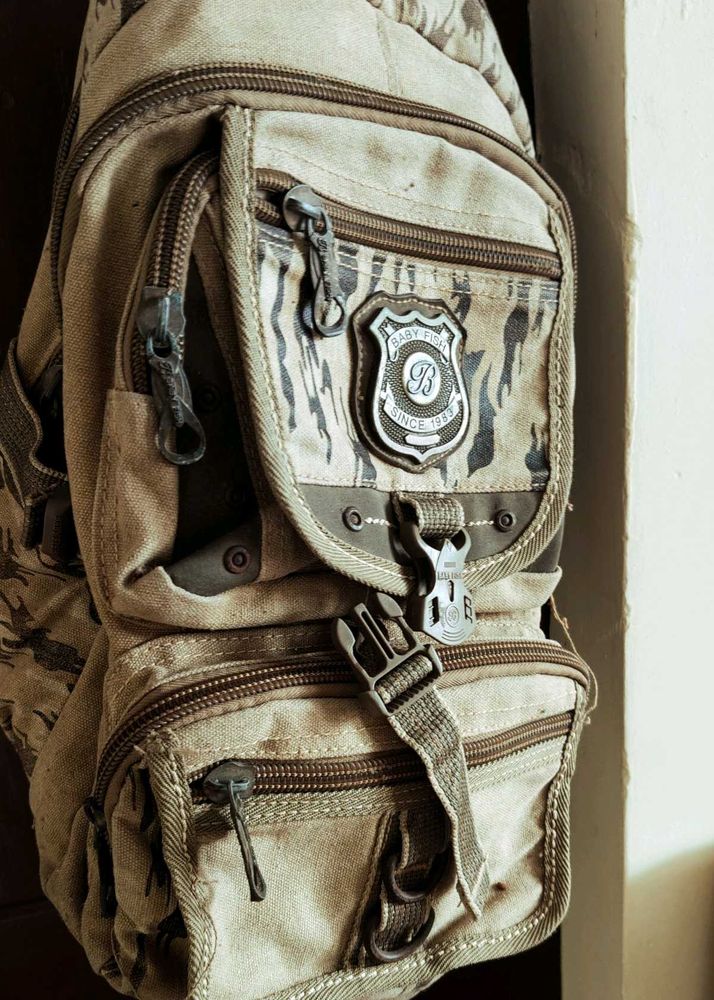 Backpack Stunning With Detailed Rows