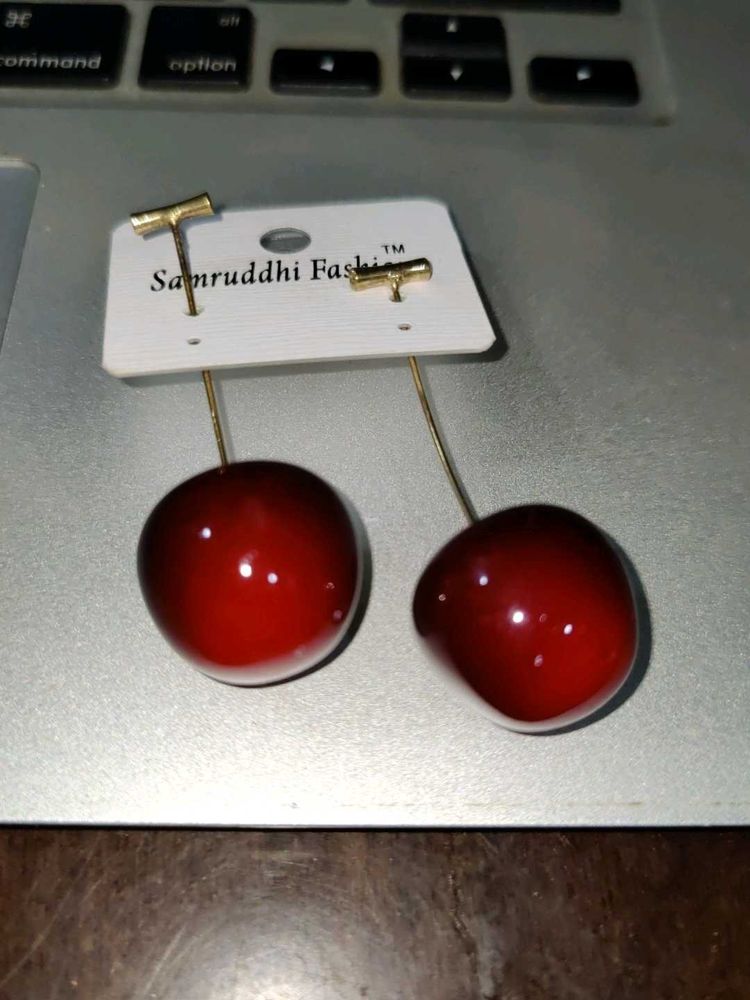 Cherry/Plum Earring