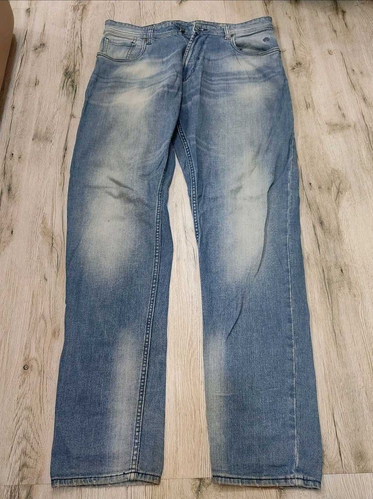 Sc3270 Peter England Jeans Size 36