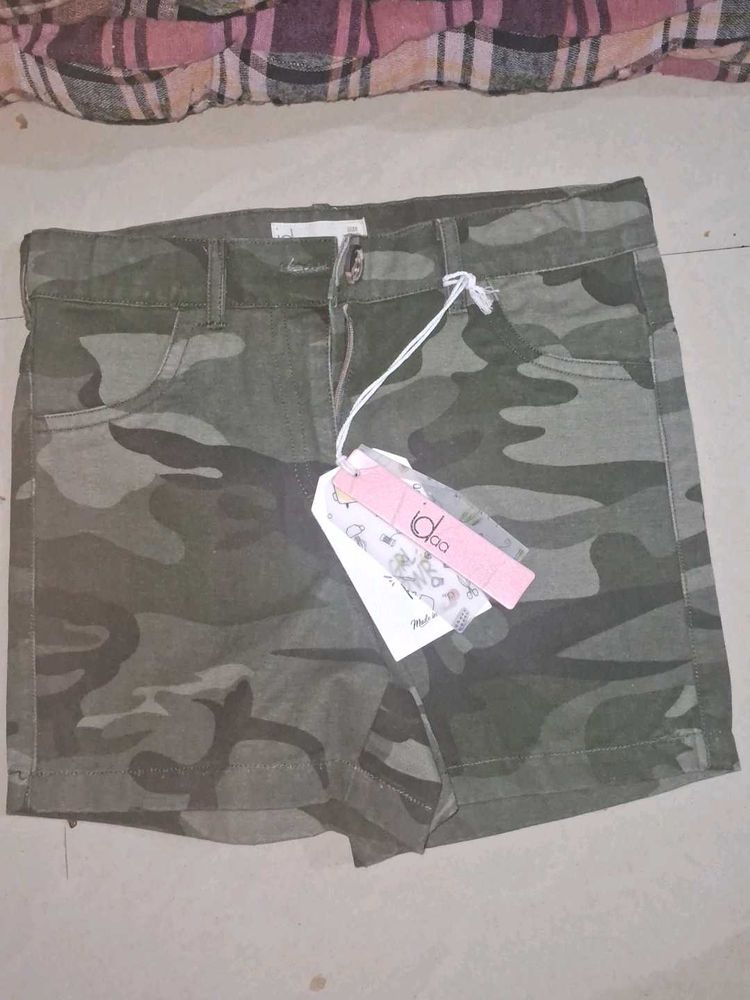 Camo Print girl  Shorts
