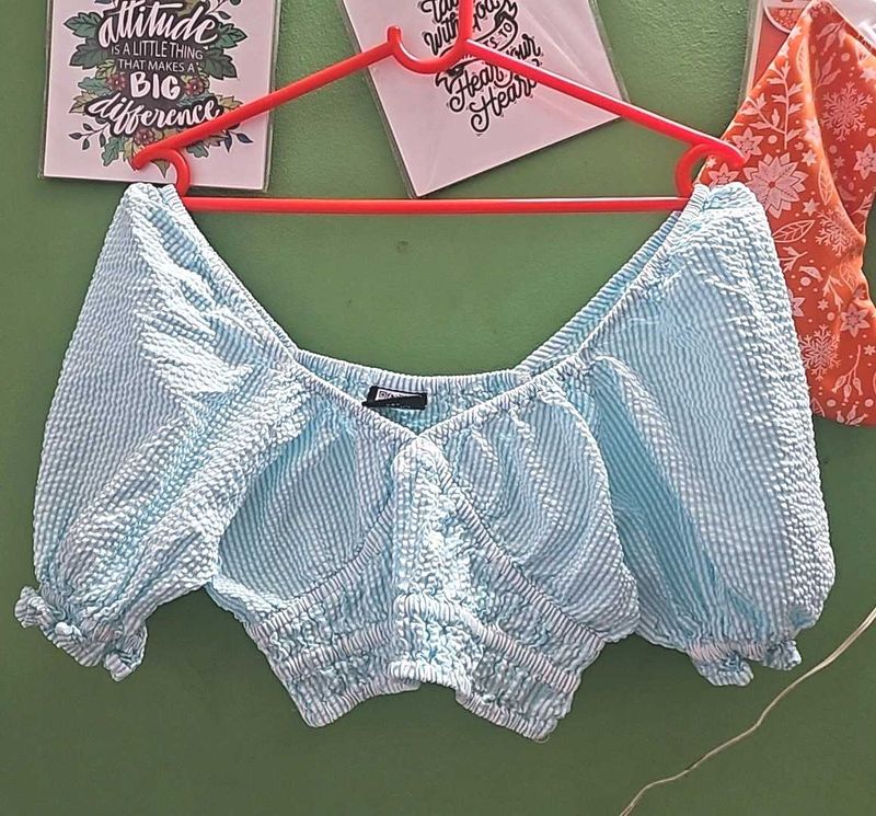 Trendy New Crop Top With Balloon Sleeve