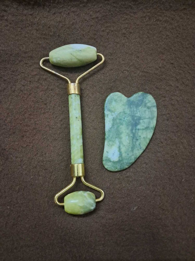 Jade Roller &amp; Gua Sha Set