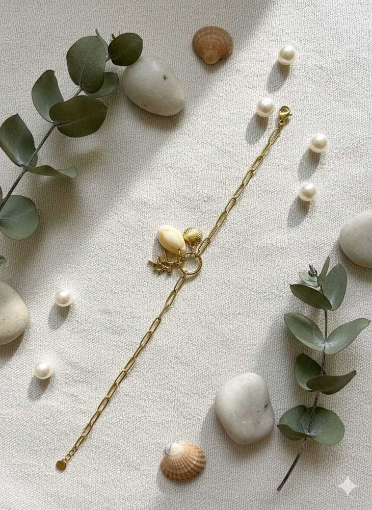 Seashell Charm Bracelet