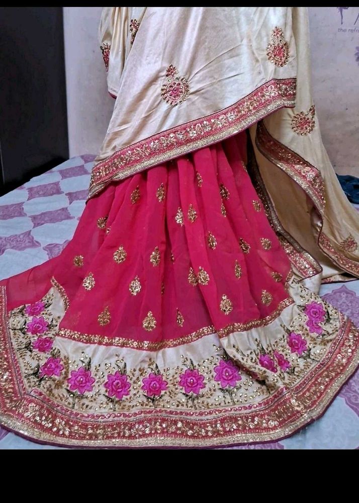 Buy 2 Beautiful Sarees And Jewellery Set
