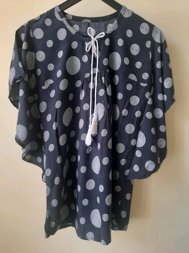 A New Kaftan Women&#39;s Top