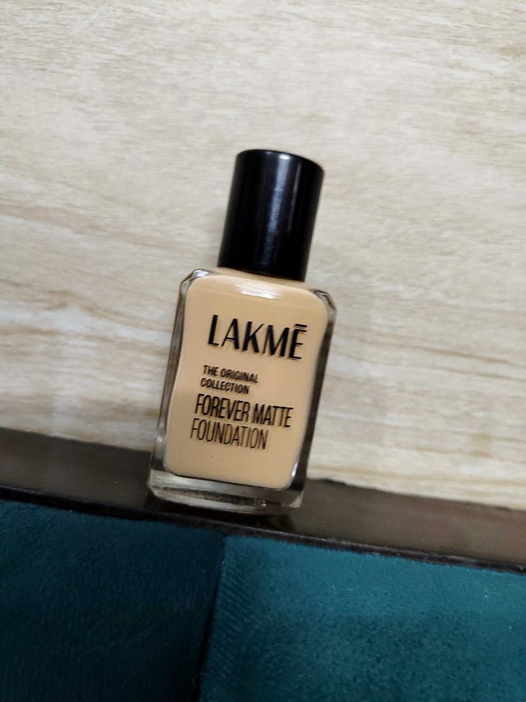 Lakme Foundation Forever Matte