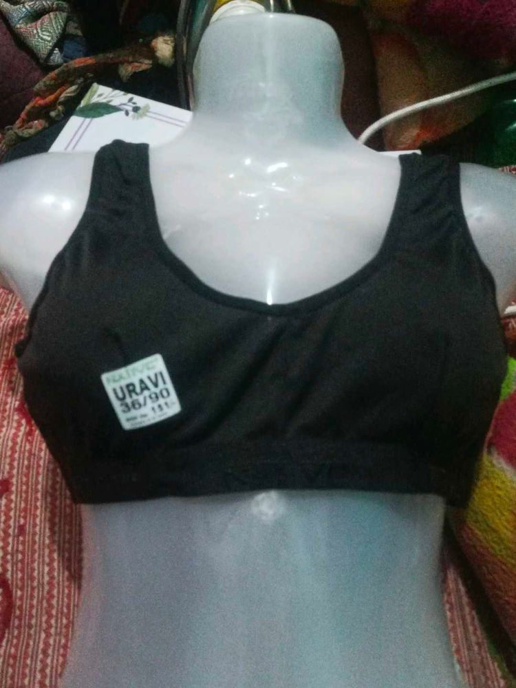 sports bra
