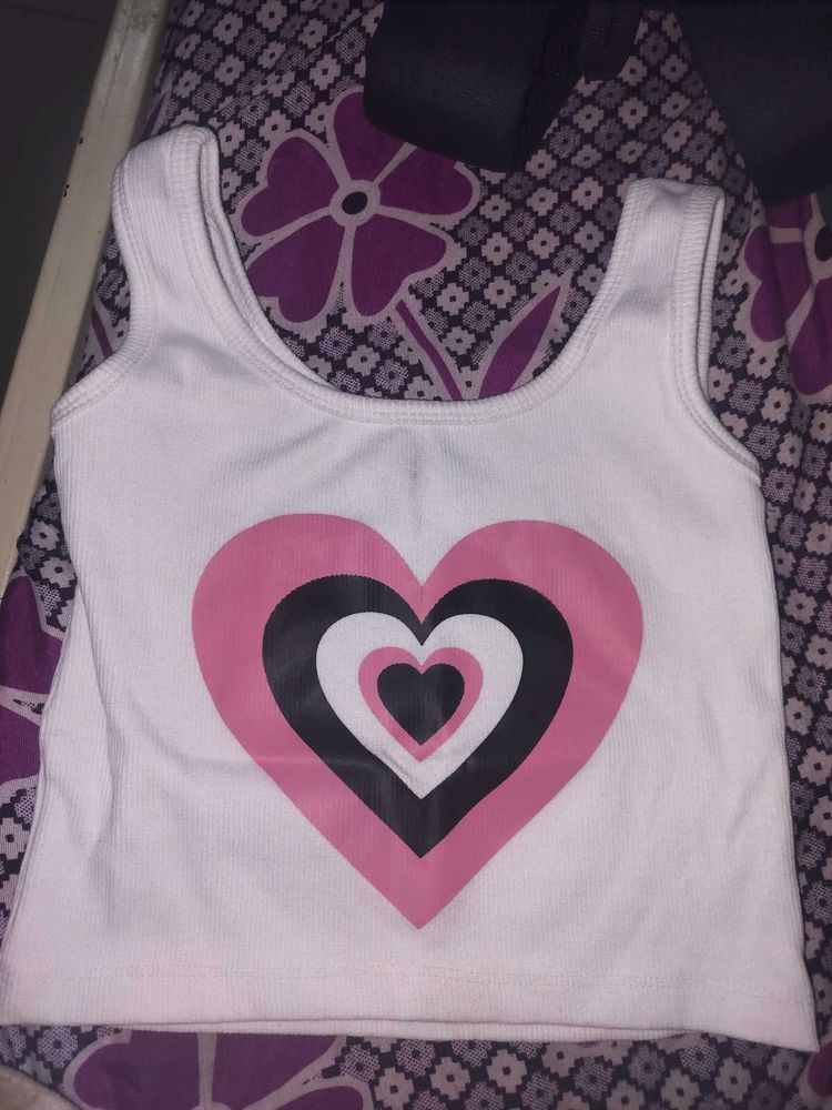 White Heart Graphic Tank Top