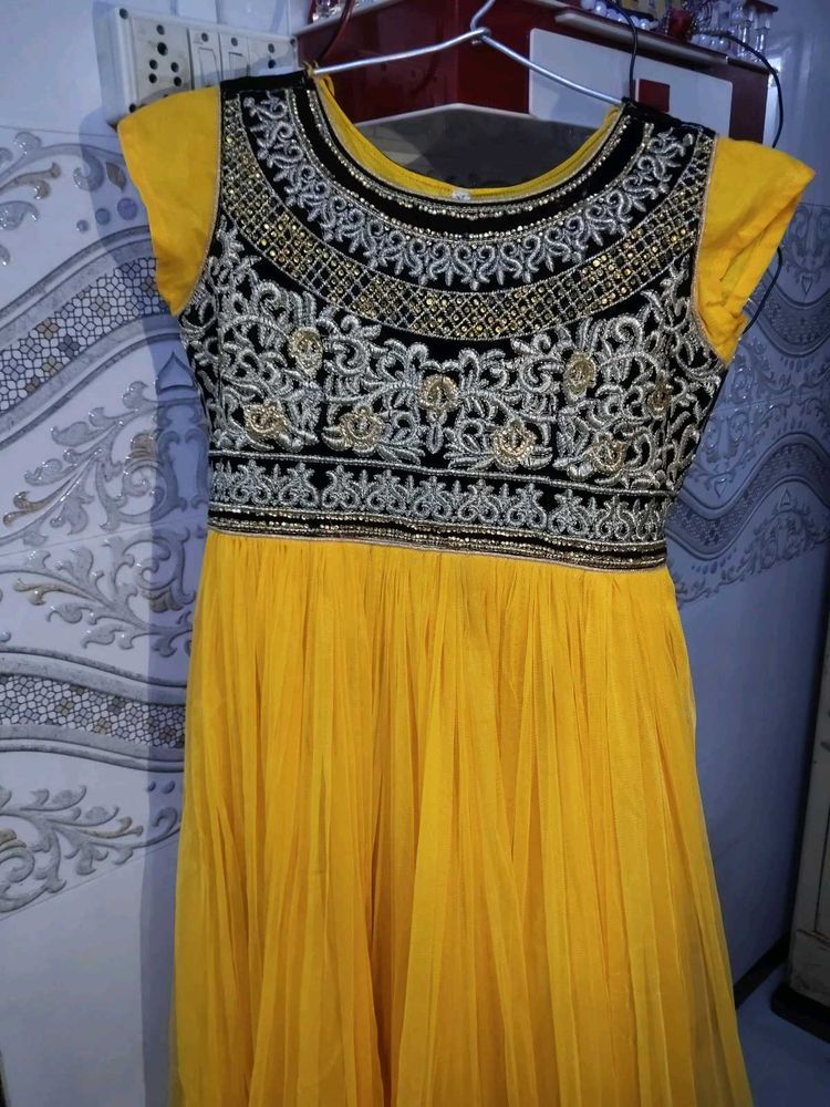 Elegant Yellow Ethnic Gown