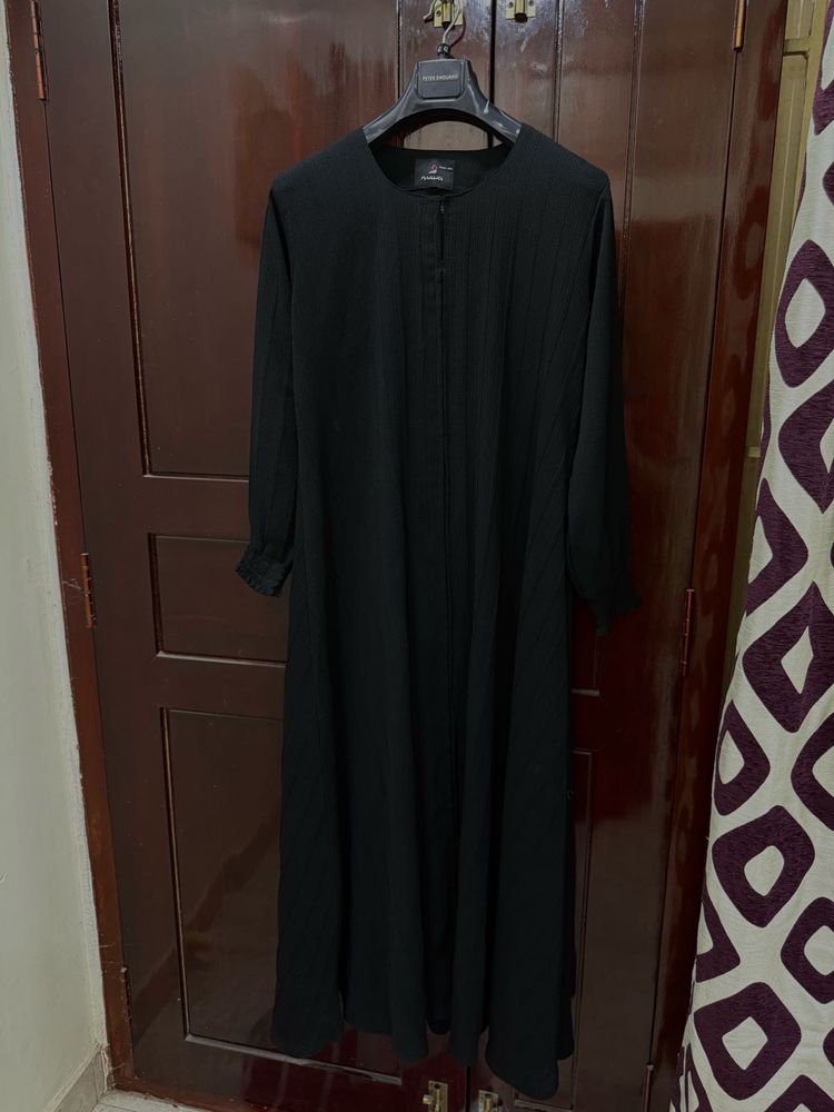 Dubai Elegant Black Abaya
