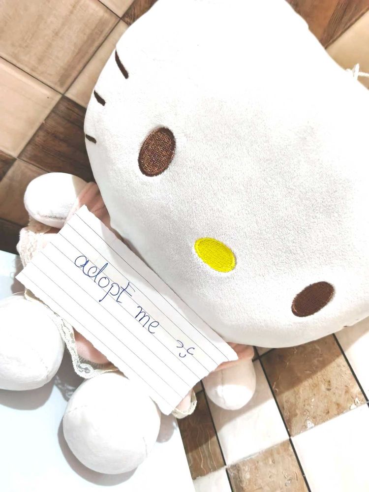 Hello Kitty Plusie