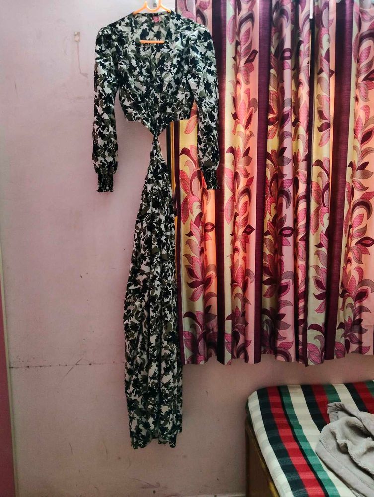 Floral Print Cutout Maxi Dress