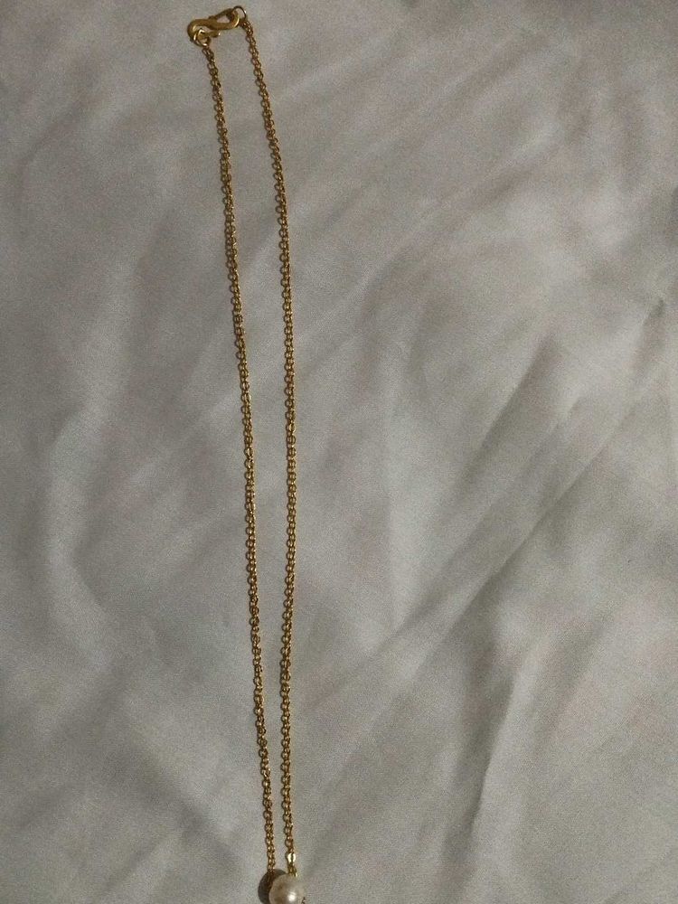 Pearl Pendant Necklace