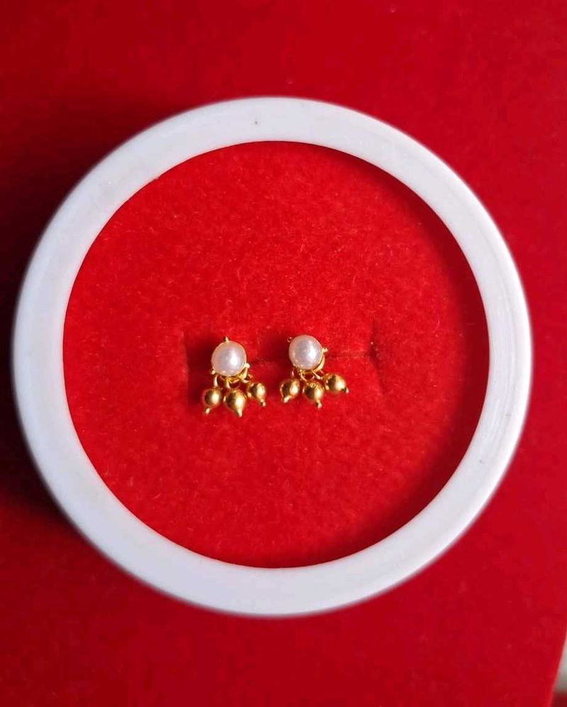 Pearl Drop Earrings gold