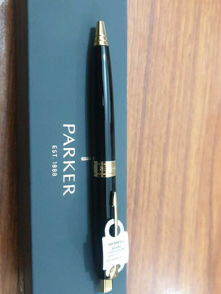 Parker Aster Laque Black Gold Trim Ball Pen
