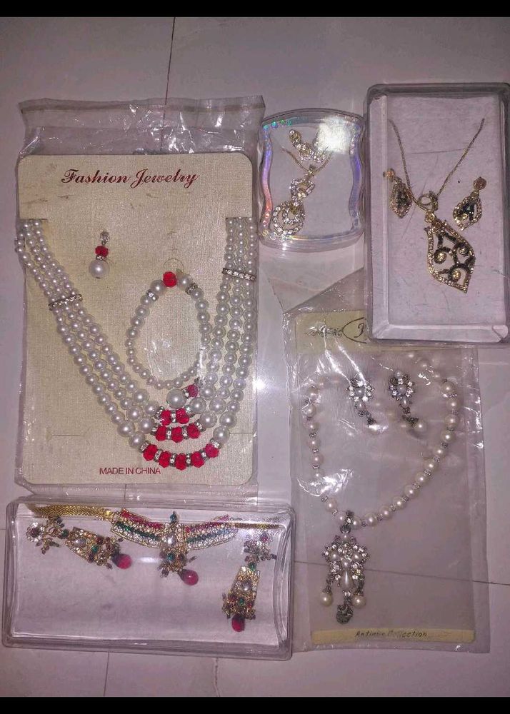 48bangles+10jewellery Sets