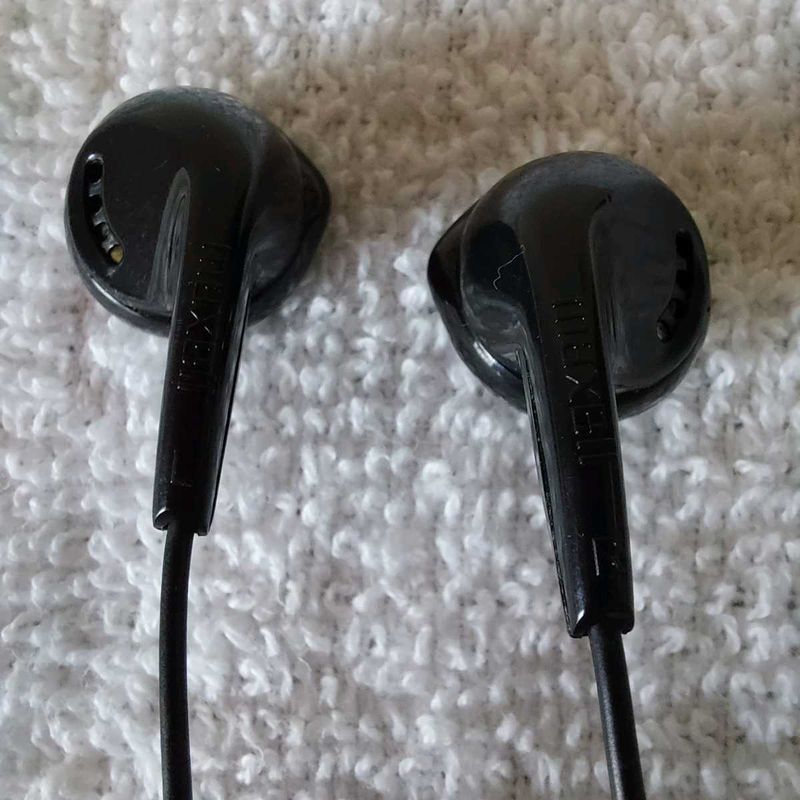 Vintage Maxell Earphones