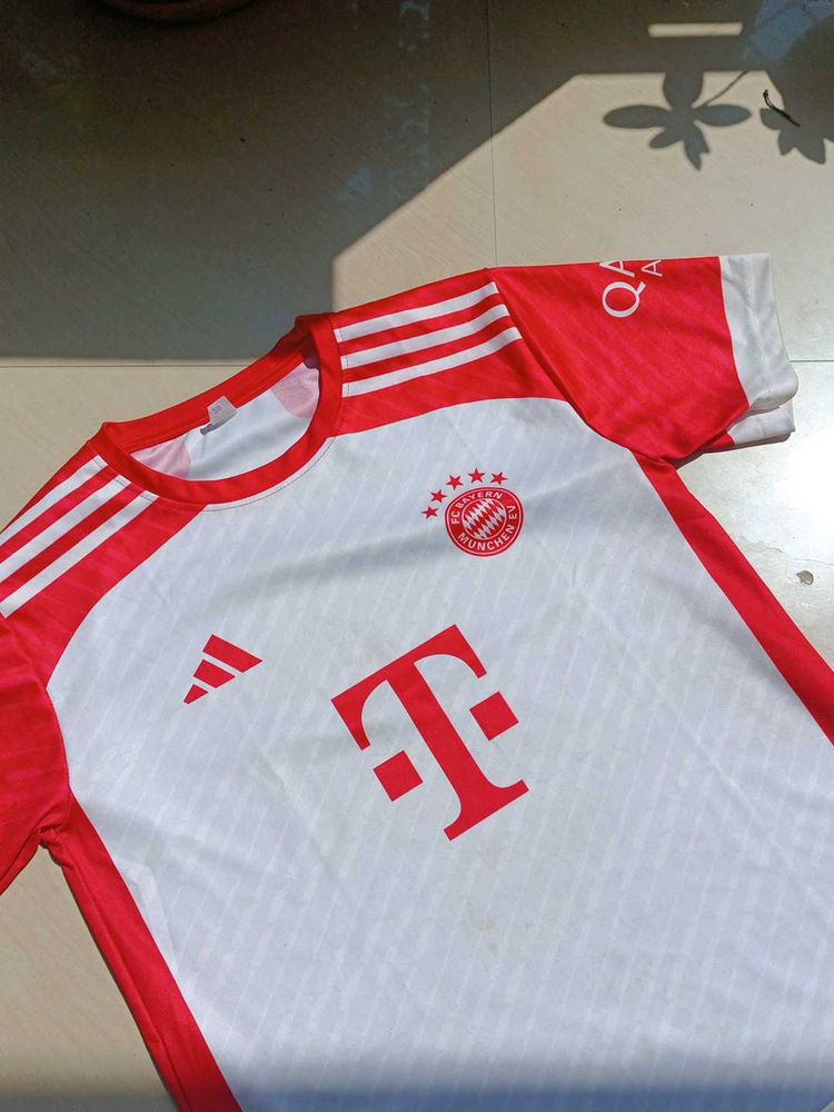 Bayern Munich 2023/24 Away Jersey