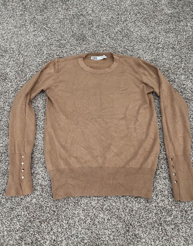 ❗️❗️Price Drop ❗️❗️Zara Basic Knit Crew Beige