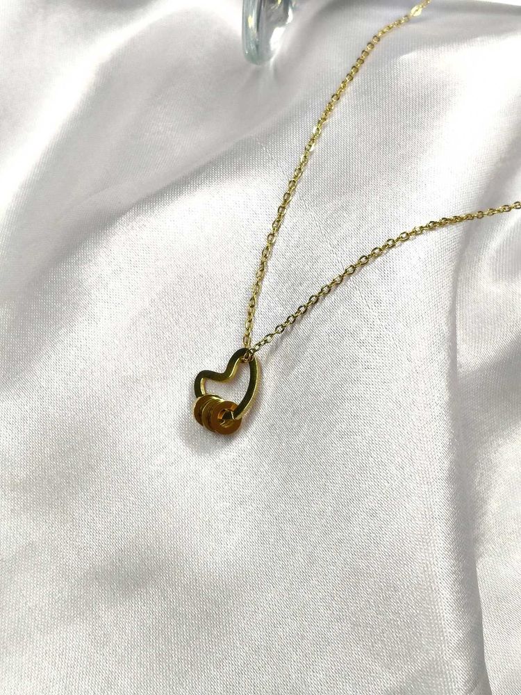 Heart &amp; Rings Gold Necklace