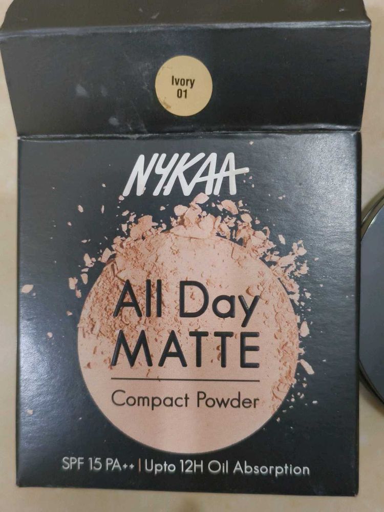 NYKAA All Day Matte Compact Powder