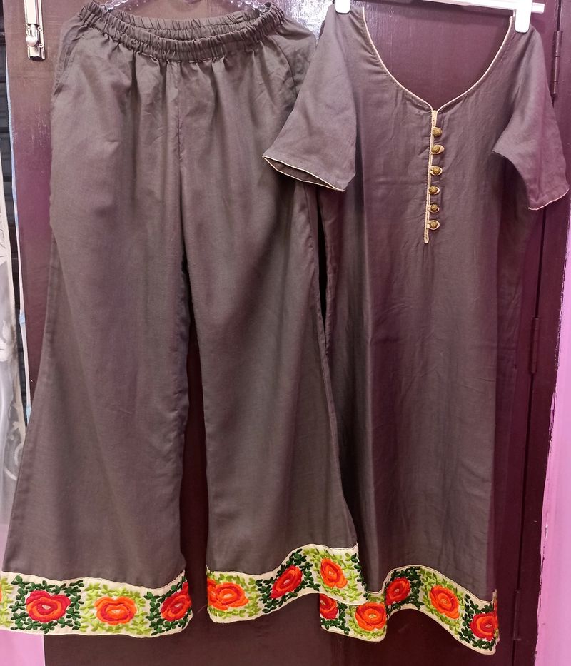 kurti plazo set(grey colour tailor stitched), medium size (kurti L-42,chest-36,hip-41, shoulder -14)(plazo L-39, waist -elastic)
