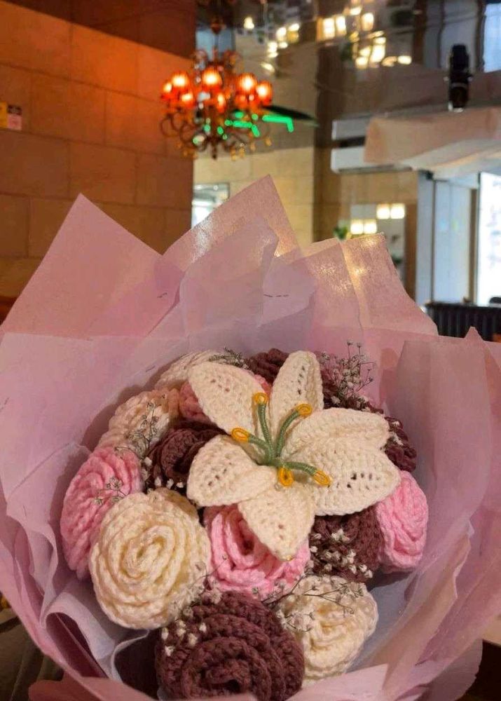 Big Roses Bouquet