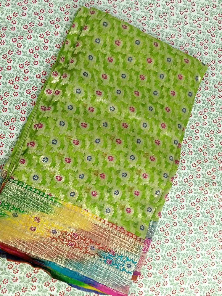 ✨ Vibrant Green &amp; Multicolor Banarasi Saree ✨