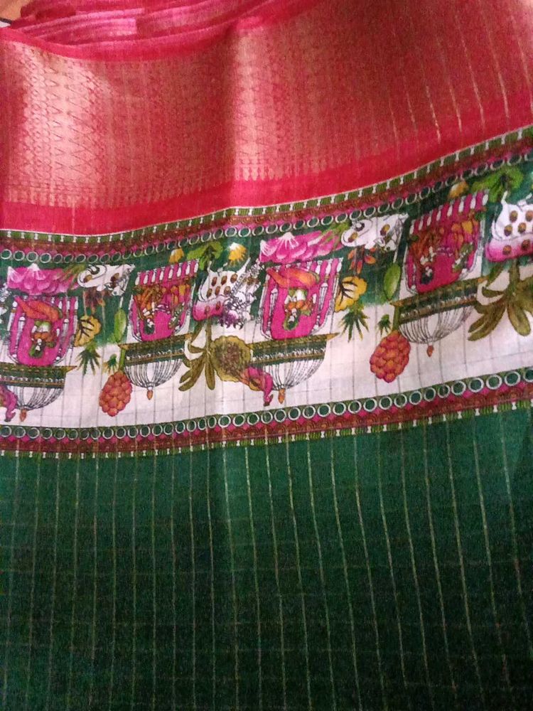 Green &amp; Red Sari with Unique Border