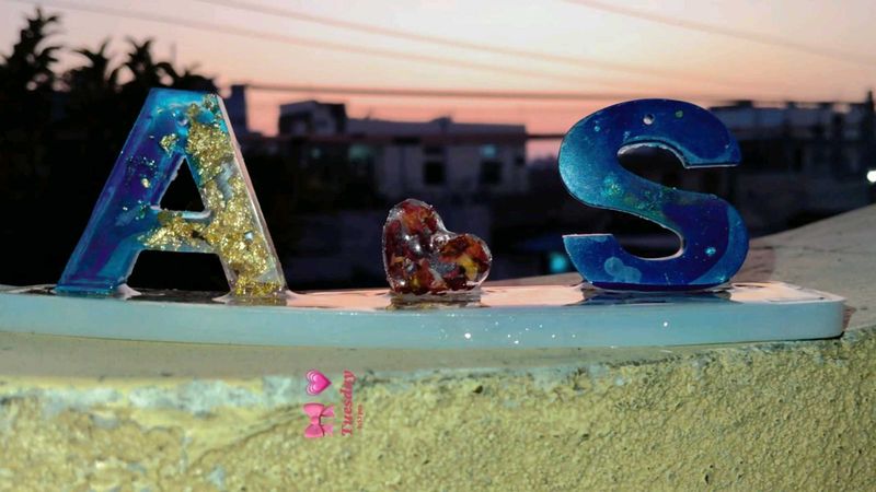 Resin Initial Decor