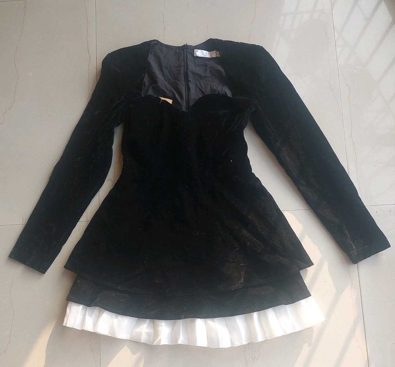 Korean Style Elegant Black Velvet Mini Dress
