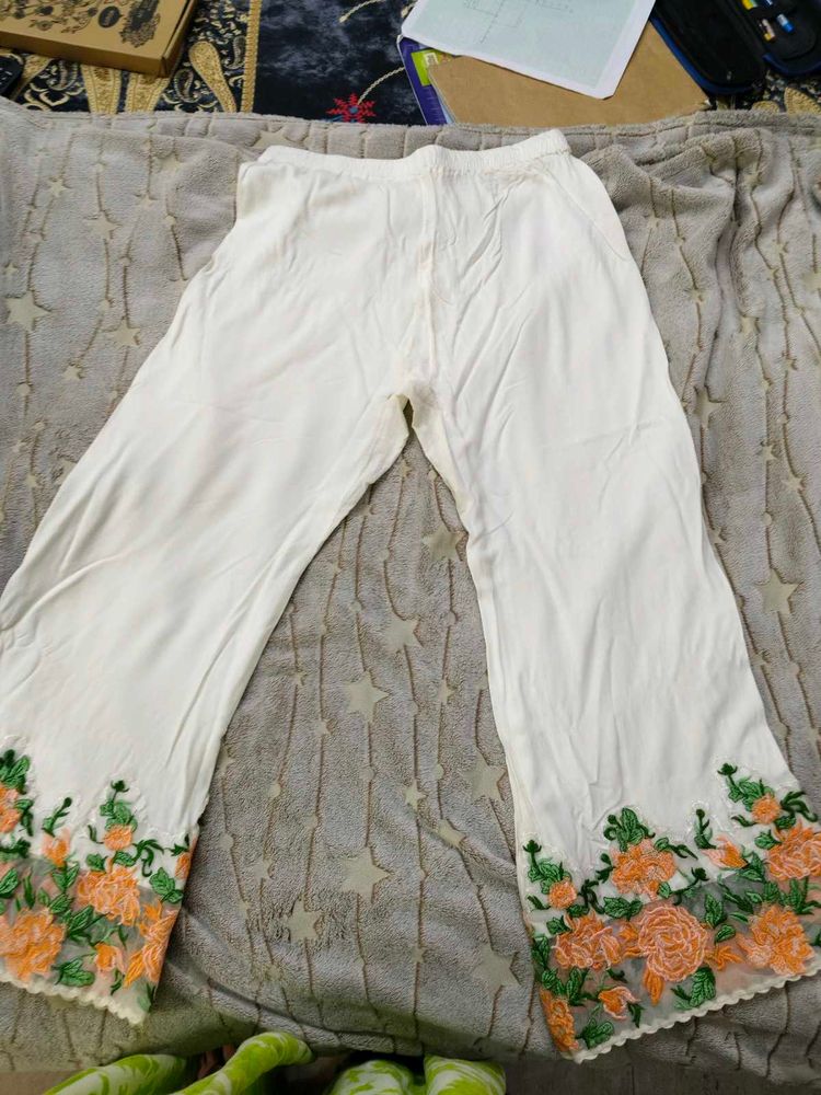 Floral Embroidered White Pants